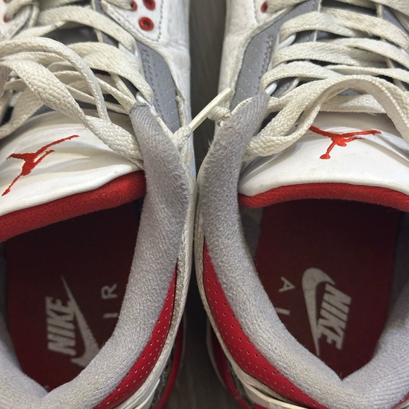 Fire red Jordan 3s Authentic - Picture 9 of 11